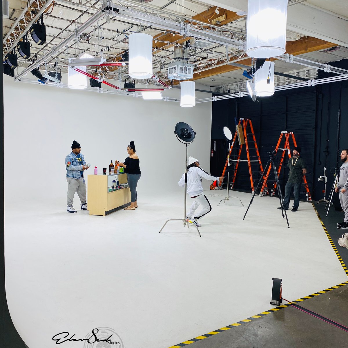 Elev8ed Studios (@elev8edstudios) on Twitter photo #Behindthescenes @tattedupsmeeez #VideoShoot āCant Afford Itā
#Videographer <a href="/nathantv/">Nathan Kalas</a>
#Shoutout @g__merky @cityboyboywillis
#sacramentostudio #videoshoot #sacramentomedia #creative #redcamera #recordingstudio #cinematography #cityoftrees #newmusic #sacramentorecordingstudio #bay #Behindthescenes @tattedupsmeeez #VideoShoot āCant Afford Itā
#Videographer <a href="/nathantv/">Nathan Kalas</a>
#Shoutout @g__merky @cityboyboywillis
#sacramentostudio #videoshoot #sacramentomedia #creative #redcamera #recordingstudio #cinematography #cityoftrees #newmusic #sacramentorecordingstudio #bay