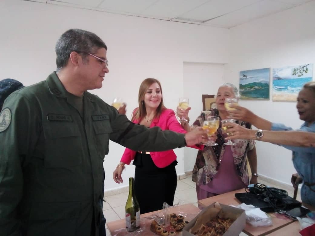 UnefaVrrOrienta's tweet photo. En el Núcleo @NNuevaesparta se desarrolla Defensa de Postgrado de la Especialización en Procesal Laboral https://t.co/dGCIkYTVhK