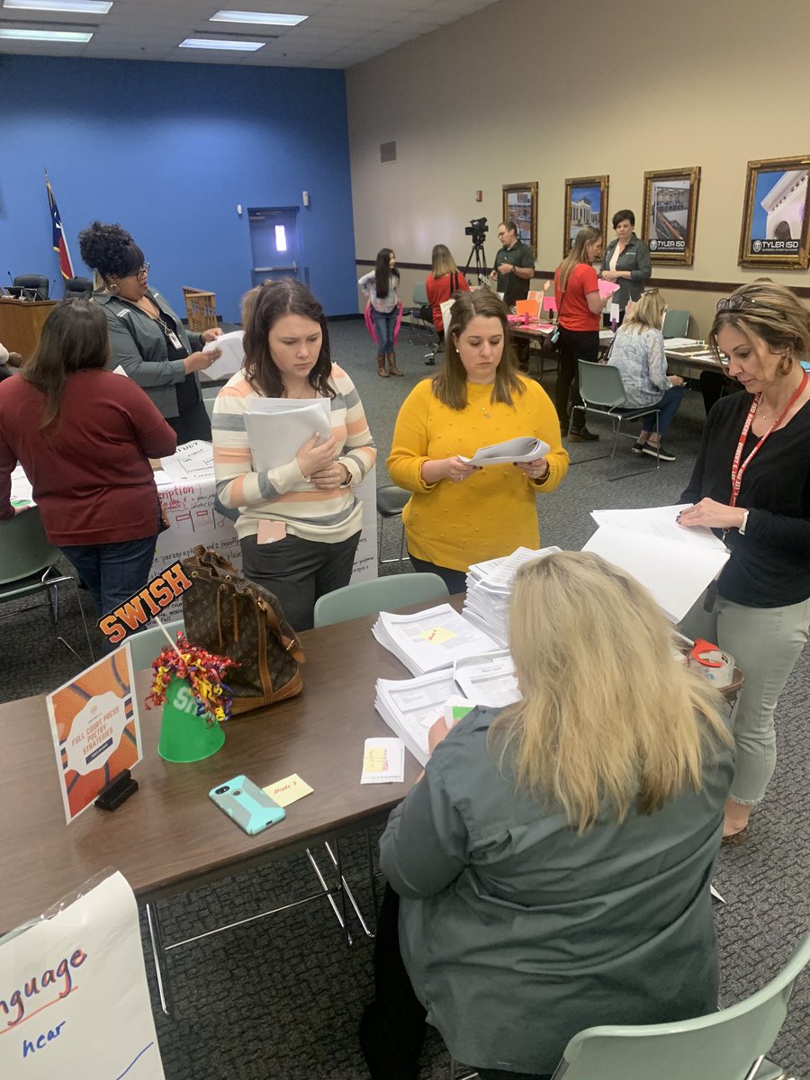 JhenryScience's tweet image. STAAR Madness is a slam dunk!  @Cl_Hanson @tylerisdlearn @DMCETX @TisdScience