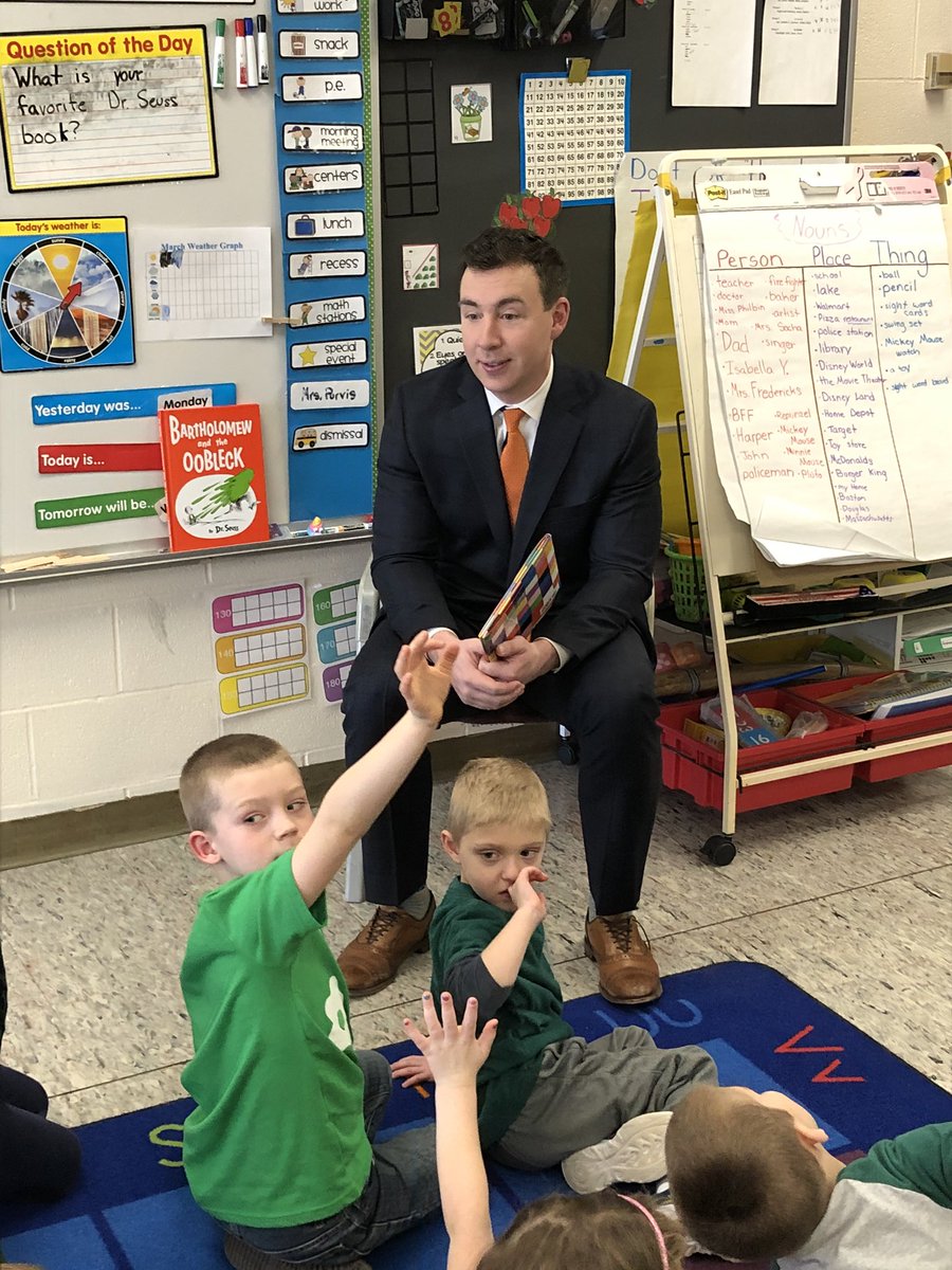 SochaCindy's tweet photo. Thank you Senator Fattman and Superintendent Maines for reading to our Primary School students today! https://t.co/mqI1mi1lJx