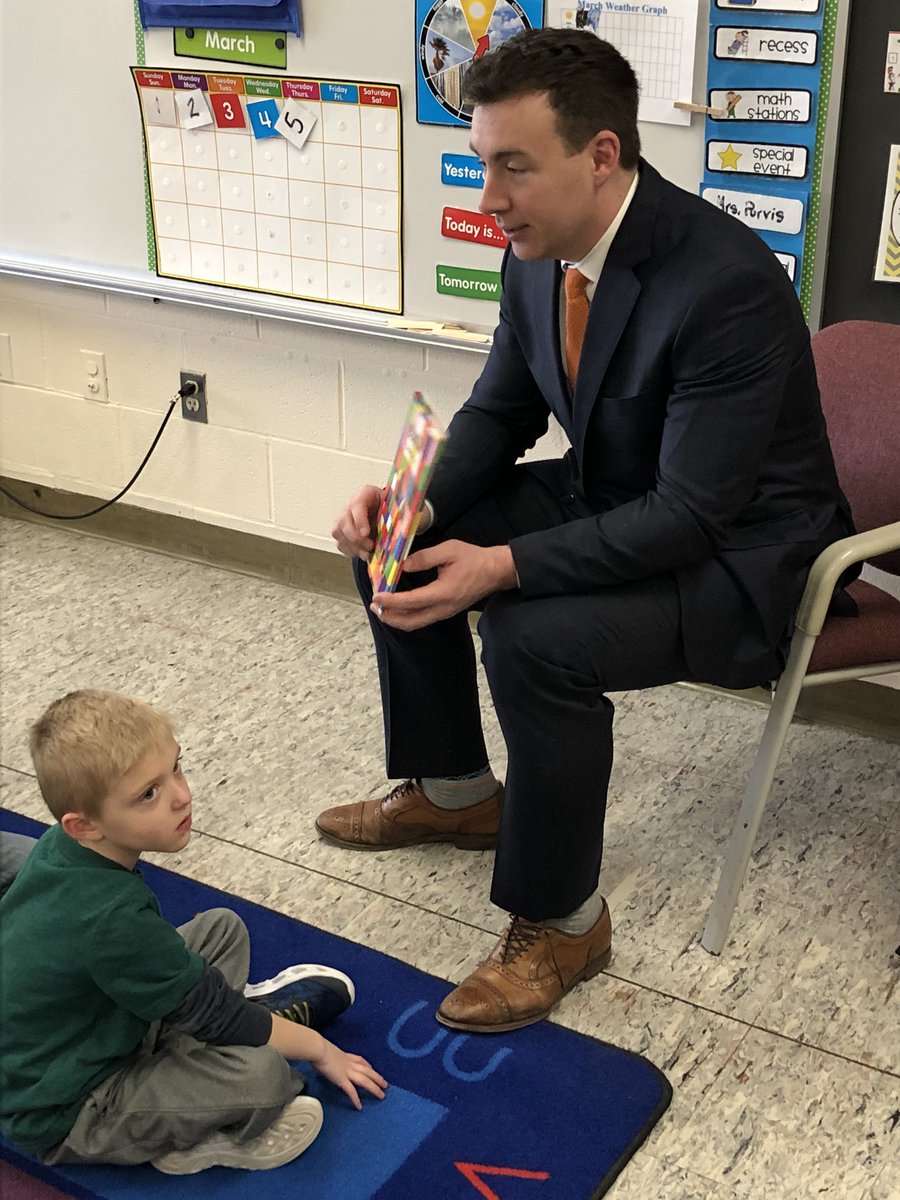 SochaCindy's tweet photo. Thank you Senator Fattman and Superintendent Maines for reading to our Primary School students today! https://t.co/mqI1mi1lJx