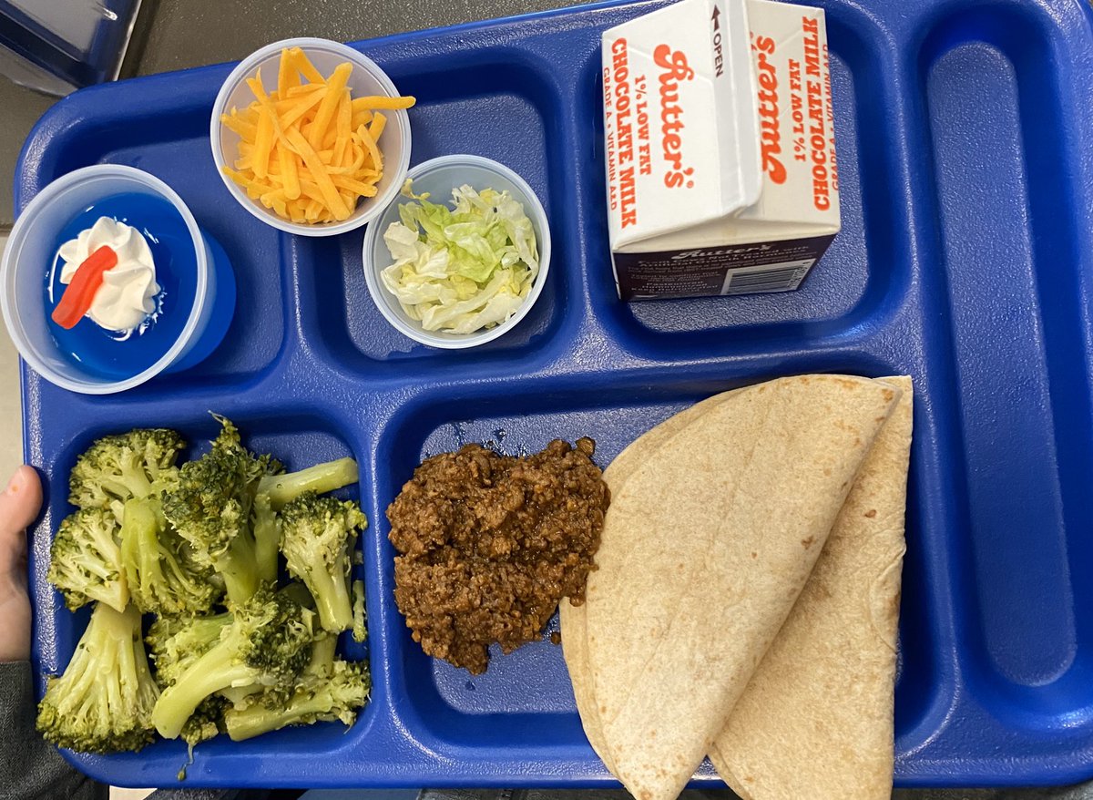 SGRocketscafe's tweet photo. @SGASD_HS food court celebrated National Foreign Language week with German cuisine today. We also continued #ReadAcrossAmerica #ReadAcrossPA #DrSeussWeek celebrations. π @SGSchoolNews https://t.co/JNt0IosoOM