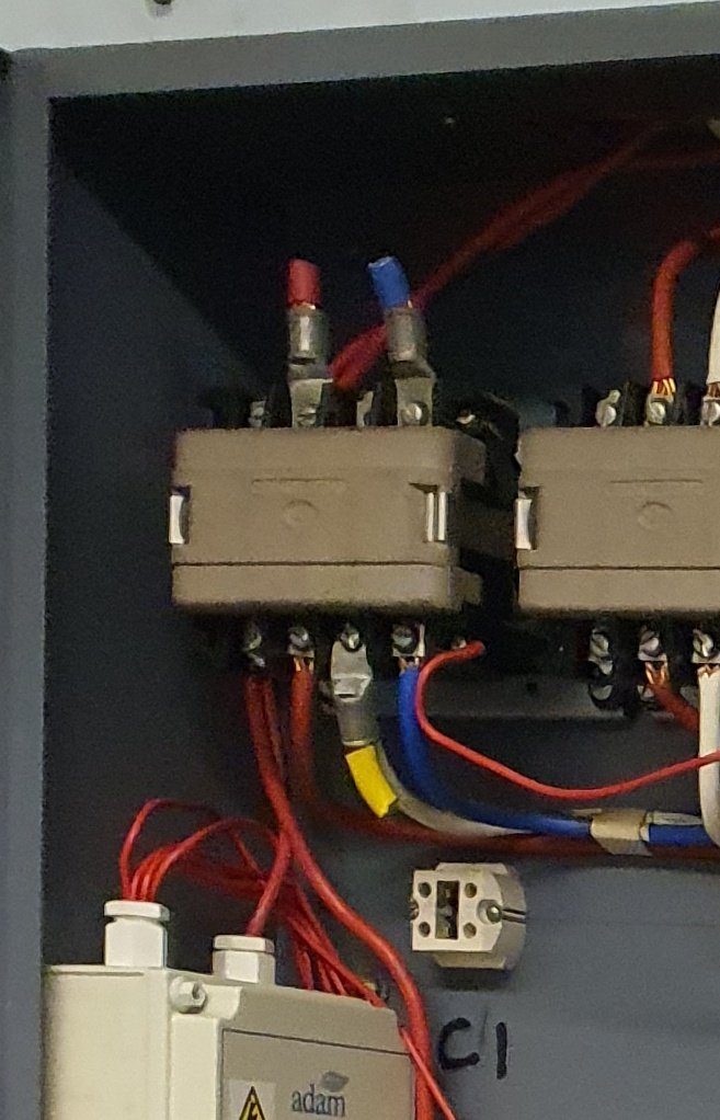 Who in their right mind thinks it's ok to do this and leave them live. #electricalsafety