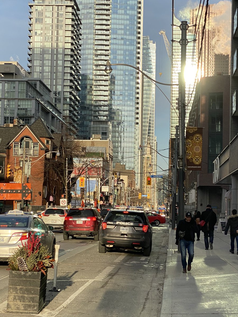 andresgriffiths's tweet photo. @TorontoPolice @cityoftoronto approach to Vision Zero. Blocking a bike lane forcing cyclists to jump into traffic and across abandoned streetcar tracks https://t.co/Ph9Ijd6CBn
