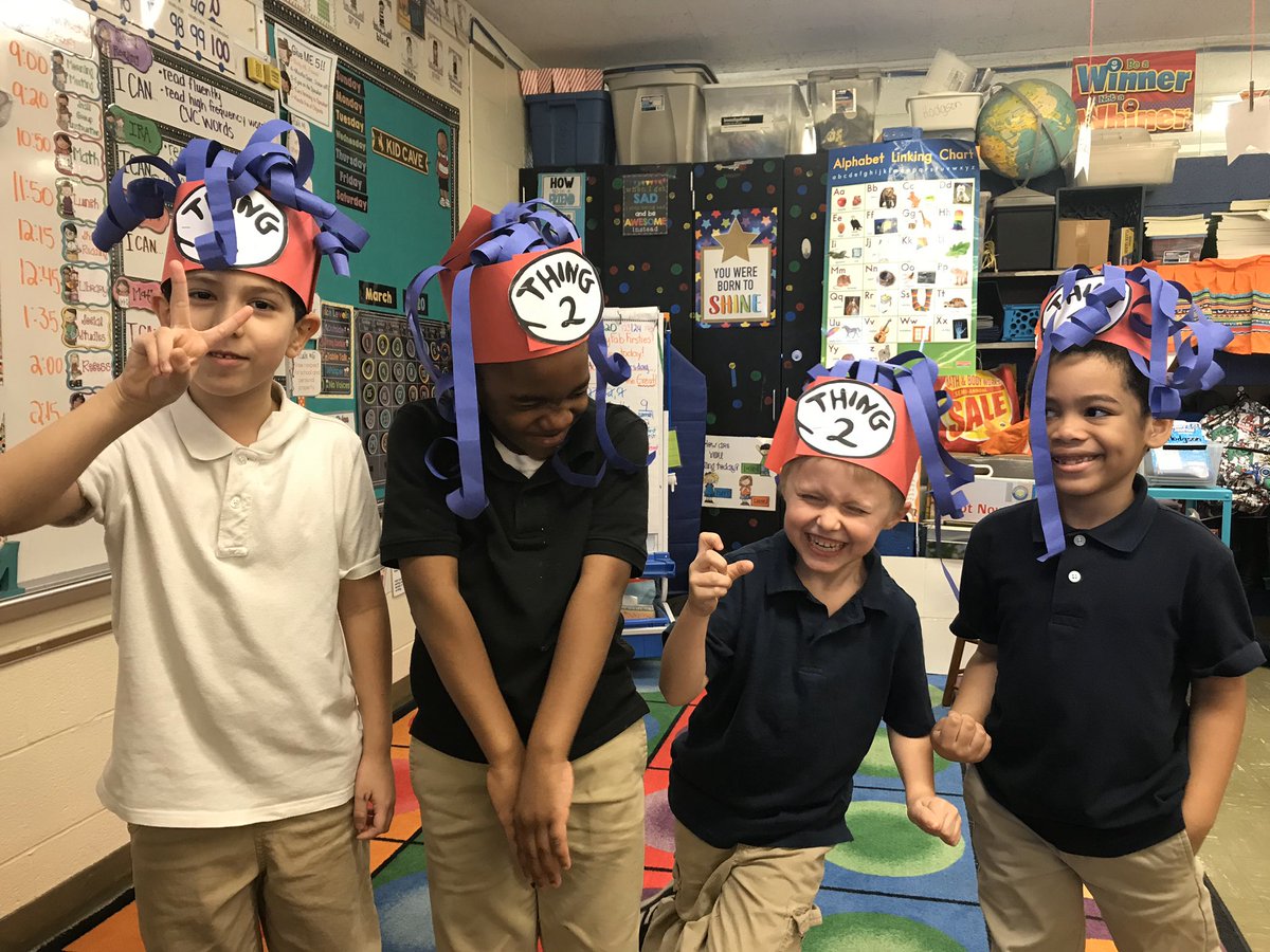 ElementaryJfk's tweet photo. Thing 1 and Thing 2! We KNOW how to work together at JFK! @wilcox_bob @kckschools @TMSanders2 https://t.co/lblqfYkhXi