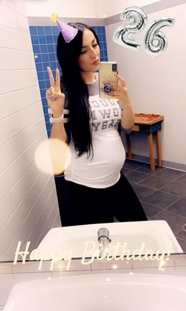 CoachFrontz's tweet photo. A big Happy Birthday S/O to my beautiful lady! Thank you for everything you do. Our baby boy already scored his first TD having a mom like you! #TouchdownBaby π https://t.co/RGQuT1KCnw