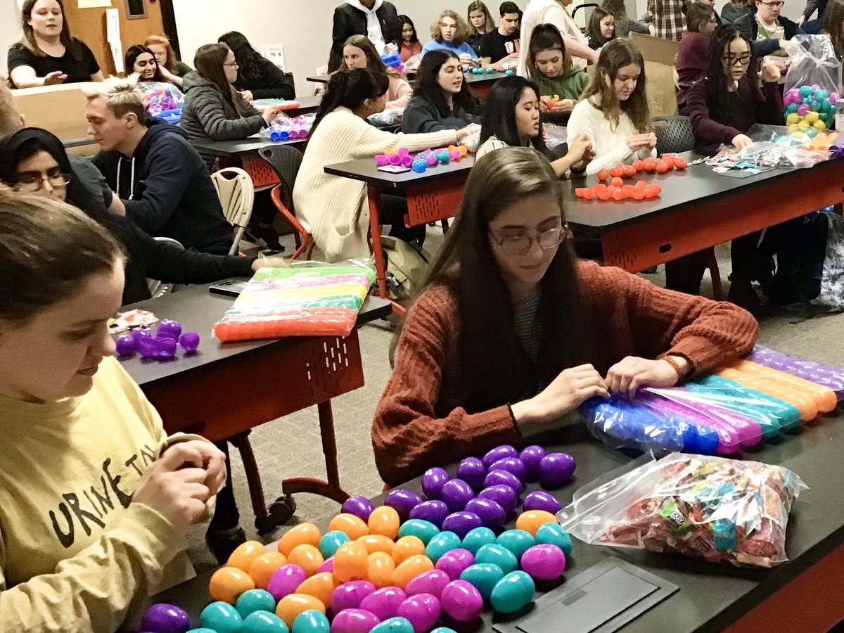 GKeyclub's tweet photo. 10K candy stuffed eggs are ready for @lombardparks  egg hunt! Thanks @keyclub @GERams_NHS  and Senior Leaders! @Kiwanis @GE_Rams @GlenbardDist87 #WeAreEast #glenbardpride https://t.co/3fUORGdReM