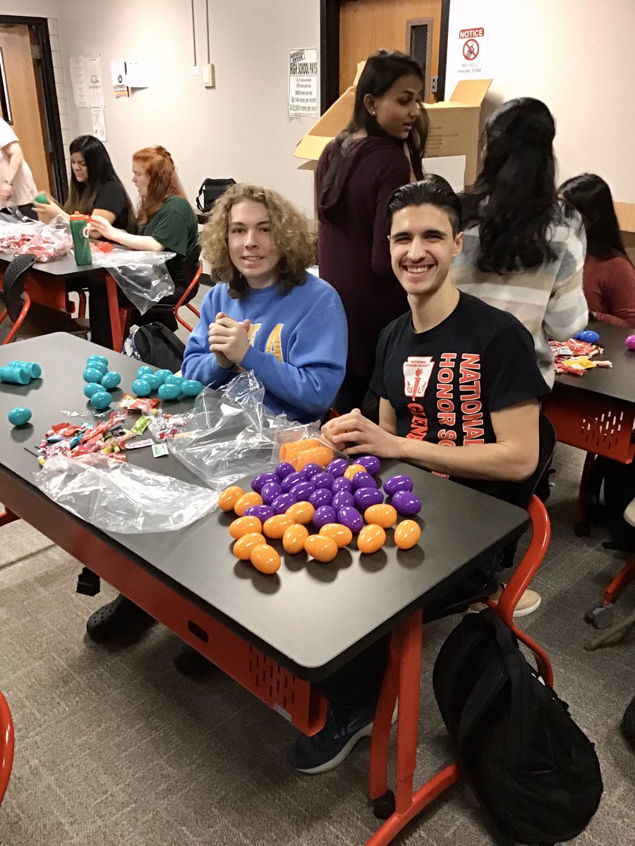 GKeyclub's tweet photo. 10K candy stuffed eggs are ready for @lombardparks  egg hunt! Thanks @keyclub @GERams_NHS  and Senior Leaders! @Kiwanis @GE_Rams @GlenbardDist87 #WeAreEast #glenbardpride https://t.co/3fUORGdReM