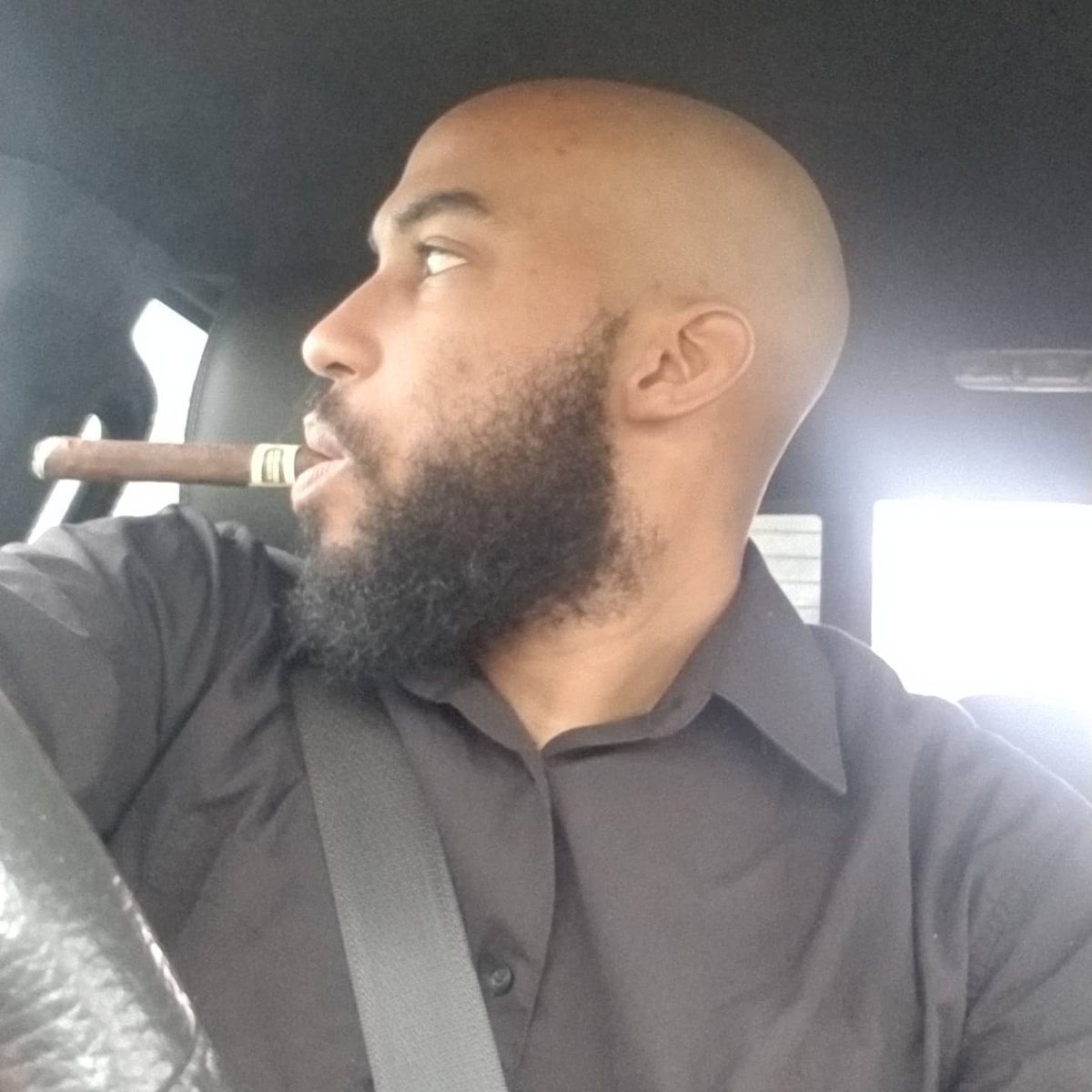 Fun4life9's tweet photo. Norteño by @drewestatecigar smoke lite smoke heavy but always keep it smokey my friends #cigar #cigaraficionado #cigartalk #thinkcigar #herficionado #cigarlifestyle #cigarsdaily #cigarporn #pssita #cigarworld #cigarmodel #cigardojonation #cigarroad #cigarcollector https://t.co/aWwDiK3DuQ