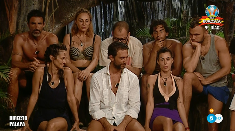 Supervivientes's tweet photo. ¿De qué lado estás?

🔄 @BeatrizGH_17 
❤️ Pavón

https://t.co/0FBgMJbayp #SVGala3 https://t.co/zwOZuFZsUH