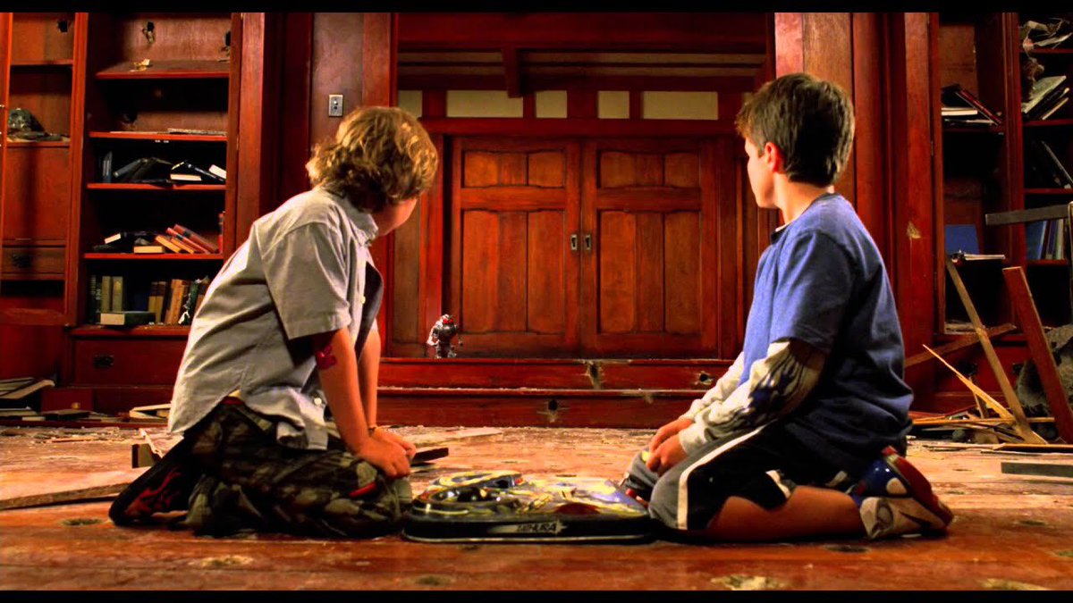 Затура космическое приключение. Zathura: a Space Adventure 2005. Затура космическое приключение 2. Джуманджи Джош Хатчерсон. Джуманджи космические приключения.