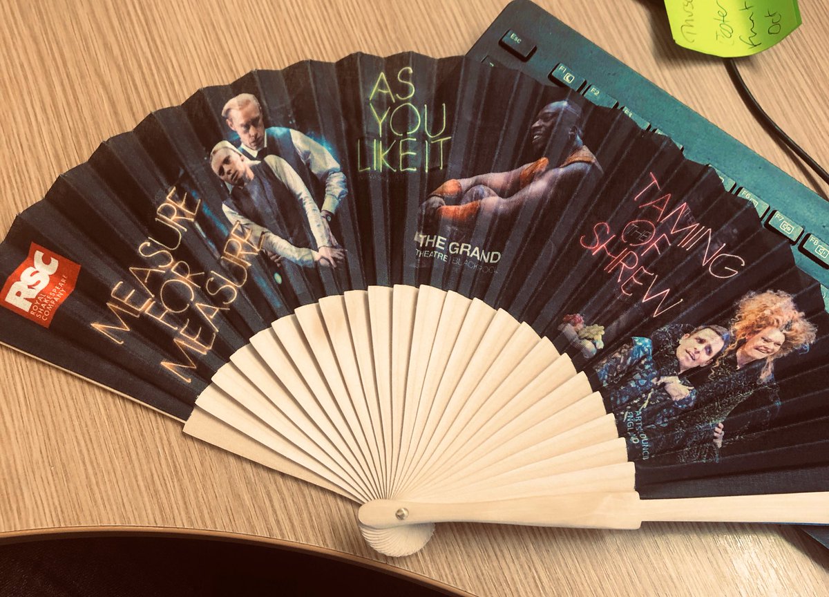 PhD_BPL's tweet photo. We've had some fantastic branded fans made to give away - to celebrate Royal Shakespeare Company triple bill in #Blackpool - follow @Grand_Theatre to hear more soon!
@TheRSC
#fans #design #branding #creative #shakespeare #branded #celebrate #marketing #daringlydifferent https://t.co/2JgP5vG7g6