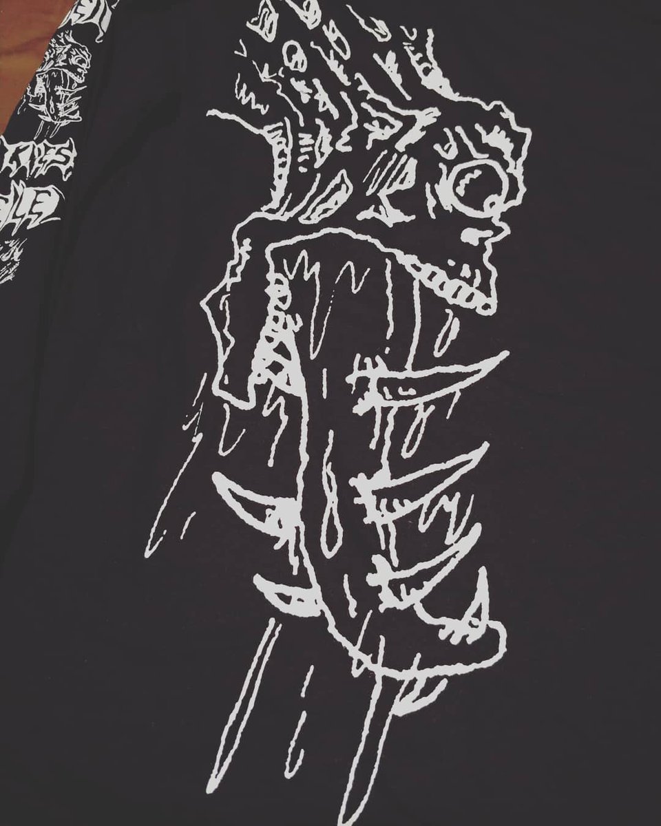 sunaneko666's tweet photo. Headsplit records最高か？　#infester https://t.co/ePa18LkHoC