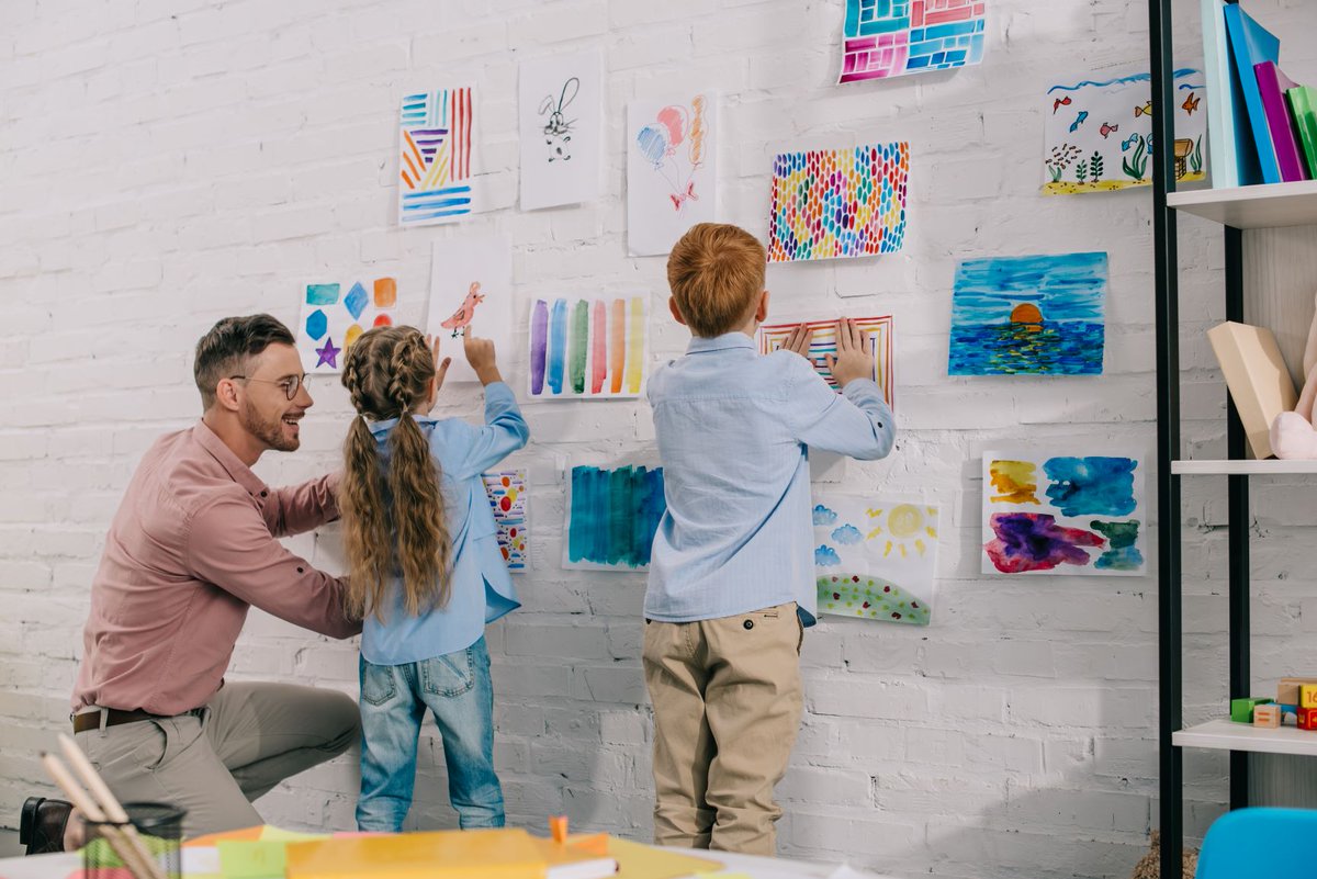 TeachersTape's tweet photo. No more damaged walls, no more messes!
Teachers Tape® makes it easy to hang student projects on a variety of hard to stick surfaces, can easily be removed, and leaves no residue behind.
# teacherstape #adhesivesolution #artworkdisplay https://t.co/qvF5IQDvaI