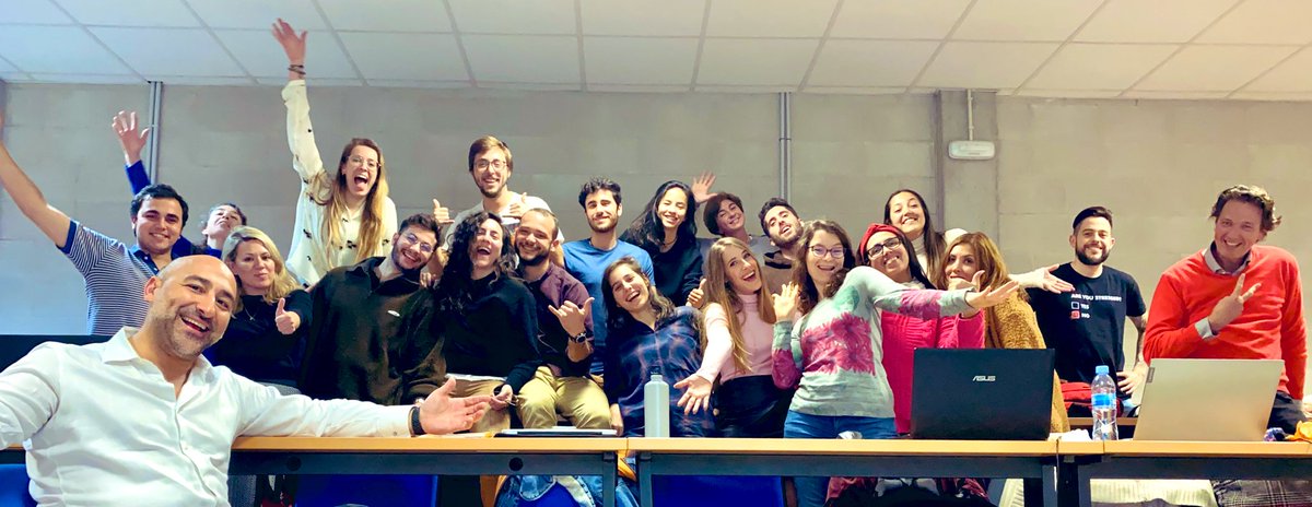 cubain's tweet photo. Grande este grupo #communityUIBment del postgrado digital de la @UIBuniversitat #valesloquecompartes https://t.co/9trqvI1KFF