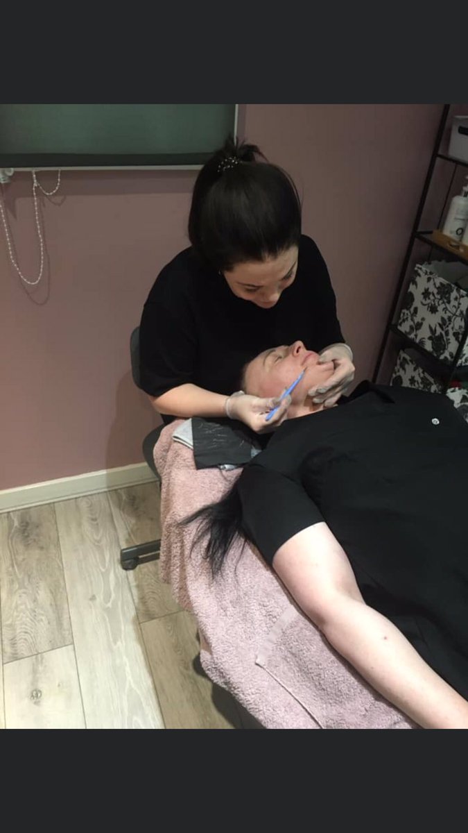Hi I am a training provider and offering dermaplaning course for just £125 with the full kit included at my base in Bingham Nottingham 
Please check out my website for more details simplicityacademy.wixsite.com/simplicitybeau… #dermaplaningnottingham #dermaplaningcourse #Nottingham #beauty #derma
