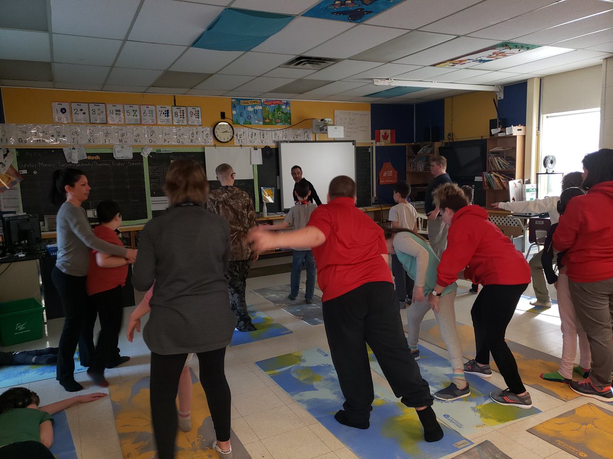MrsAndersonsCl1's tweet photo. Yoga Warriors! @OrchardParkPS 
#developmentalskillsclass https://t.co/K0fcFKZXkN
