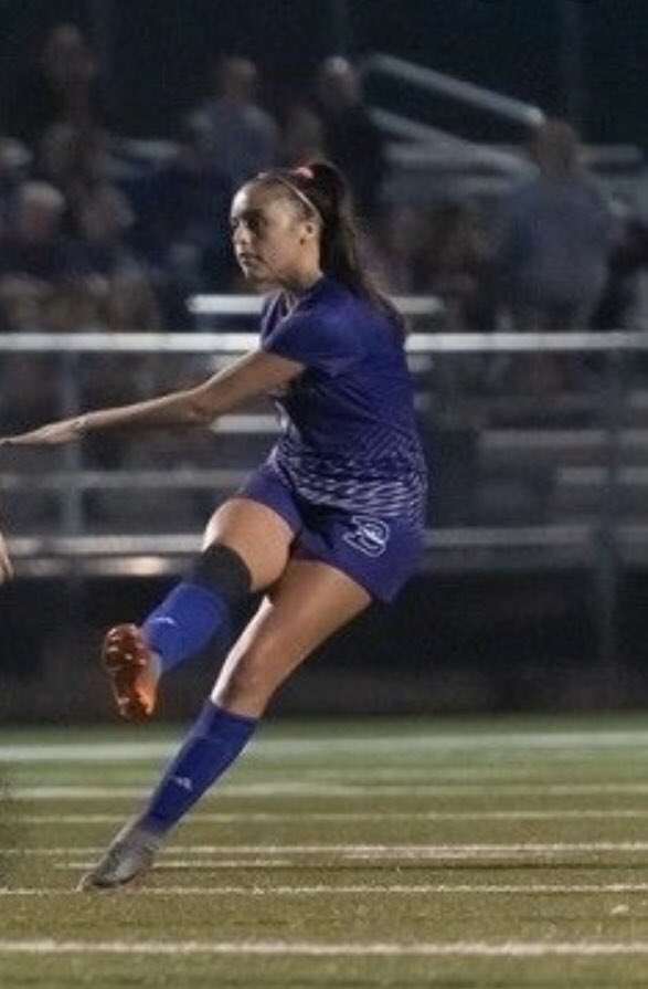 LadyHoundSoccer's tweet photo. Congratulations to Brianna Barrera!!
Welcome to the 💯 club‼️‼️‼️
Bri scored 5 G⚽️ALS 🆚 Canyon Lake bringing her to 1⚽️⚽️ career goals🔥🔥🔥
Proud of you Bri👏🏼👏🏼👏🏼👏🏼
#Bri100 #LadyHoundSoccer #100Club @LadyHoundSoccer @BearkatsSOC https://t.co/hsnym55nRg