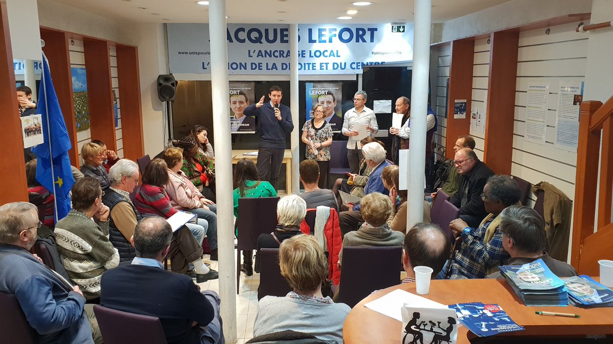 jacques_lefort's tweet photo. Heureux de prėsenter aux parisiens notre projet pour #Paris11. 20 fiches et 150 propositions pour que le 11ème redevienne accueillant et sûr. Merci à nos 25 experts thématiques et à leurs pilotes pour cet excellent travail, dès demain sur https://t.co/1wQ4TD8fOv !

#unispourle11e https://t.co/dqD0kGf7qN