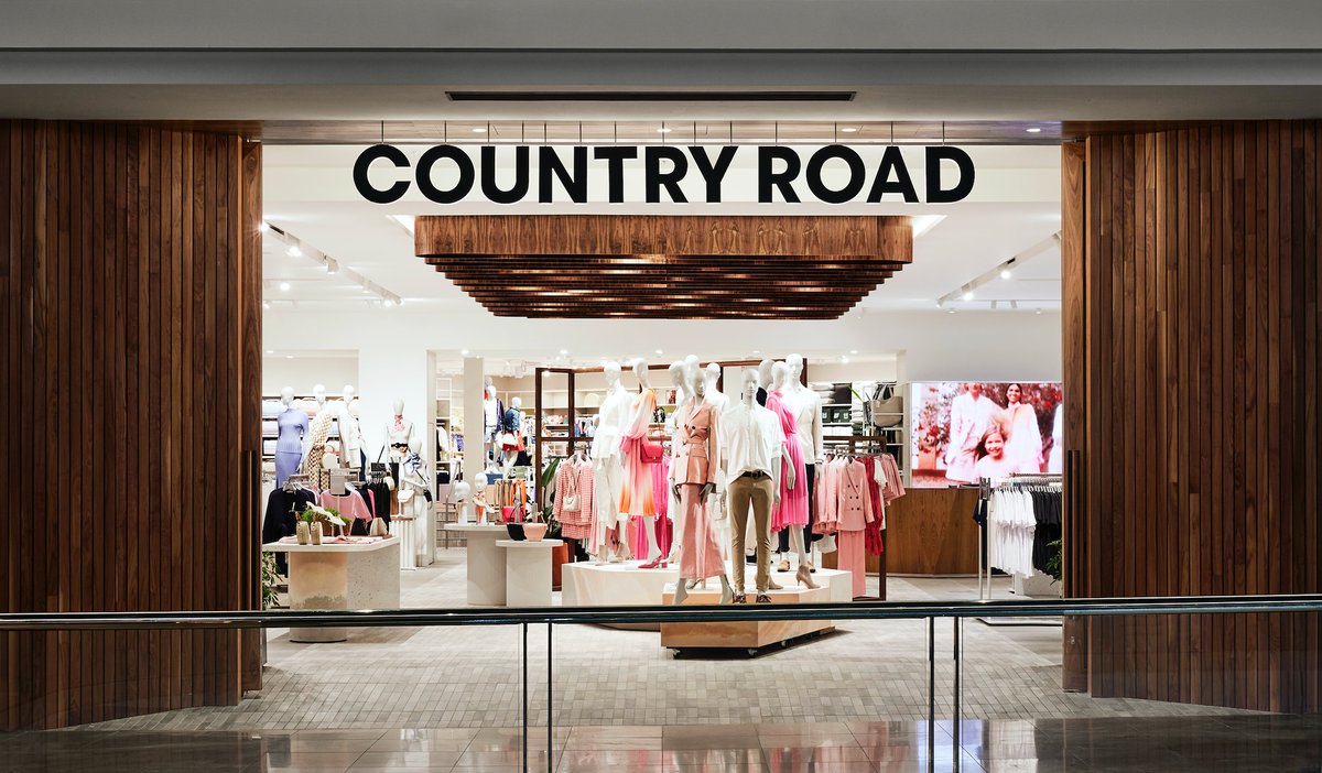 Interbrand's tweet photo. Interbrand Group’s #retail design consultancy @HMKMLondon won Gold at the @TransformEvents Awards Europe for their amazing #work with @CountryRoad. Congratulations to all involved!
Check out the project here: https://t.co/3lsXb30FEj
#TransformEuro #sustainablefashion https://t.co/q1nd7LJ95P
