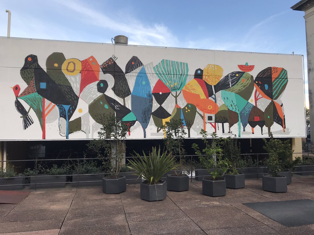 Un espacio para el arte. Nuevo mural en la Univsersidad católica. Con los colegas jurados, Enrique Aguerre y florencia Varela, hoy en a inauguración!
