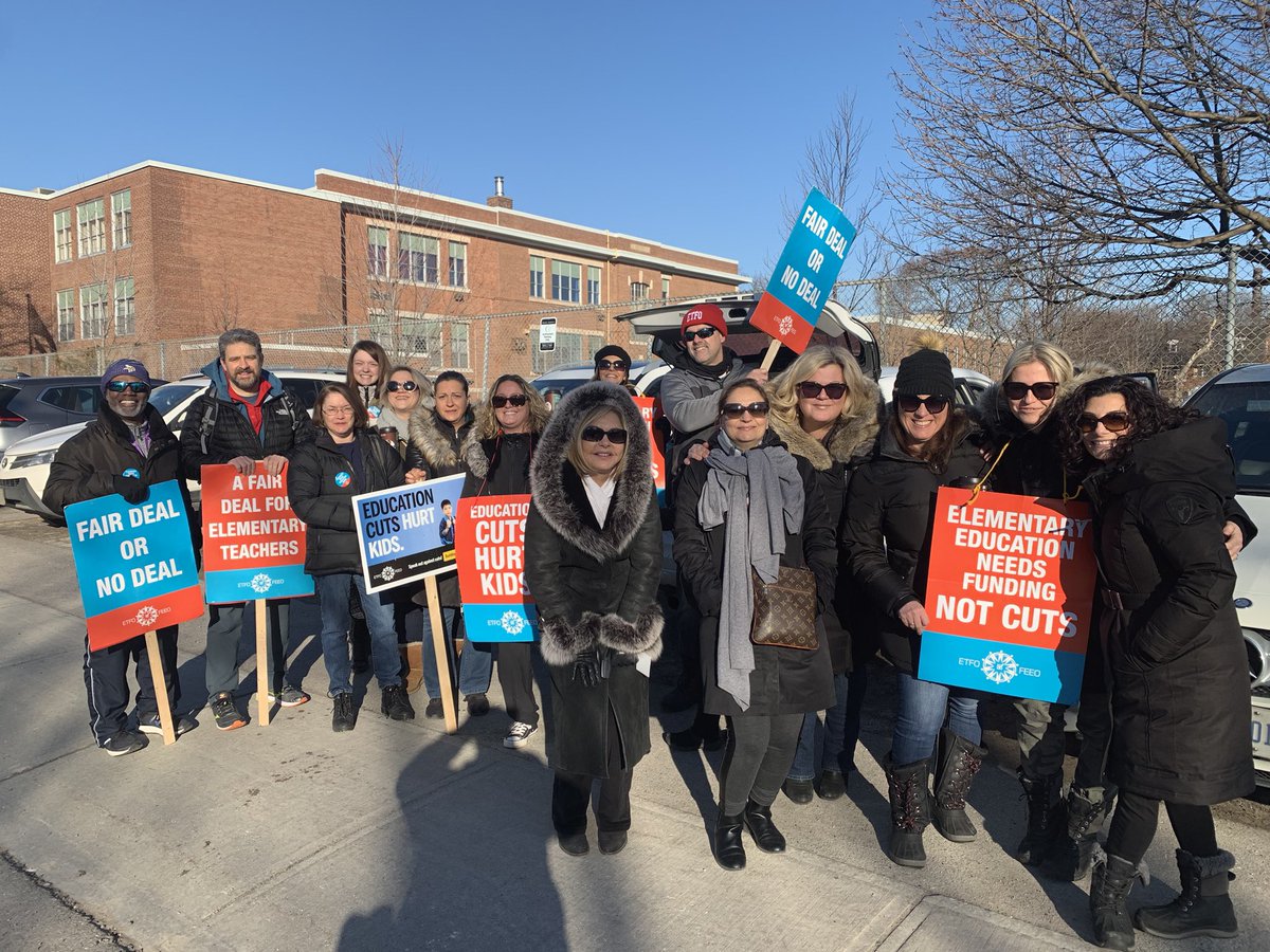 The Weston Memo staff is #StandingTogether to protest @fordnation and the cuts to education #CutsHurtKids @etfopresident @feliciansamuel @Sflecce We stand in solidarity to protect the education of our students and children! #ETFOstrong