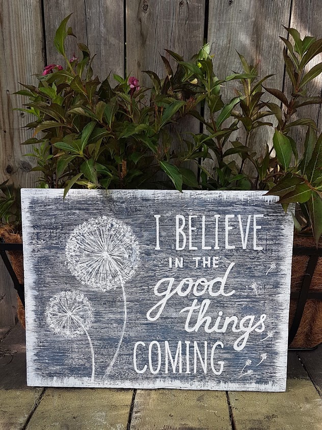 knottycanvas's tweet photo. It can be so easy to get caught up in life’s frustrations, and sometimes it’s nice to get a reminder that good things are on their way.💖 So, today I'm sharing one of my reclaimed wood signs that offers some positivity!😊💕

#letsgetknotty #quote #positivity #inspirationalquote https://t.co/XI5ODqUotZ