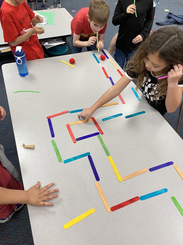 Mrs. Easterly’s Fourth Grade Class tweet media