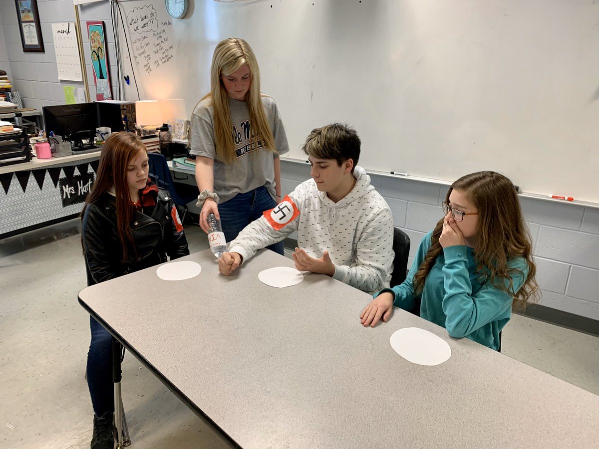 Erin Hart tweet media