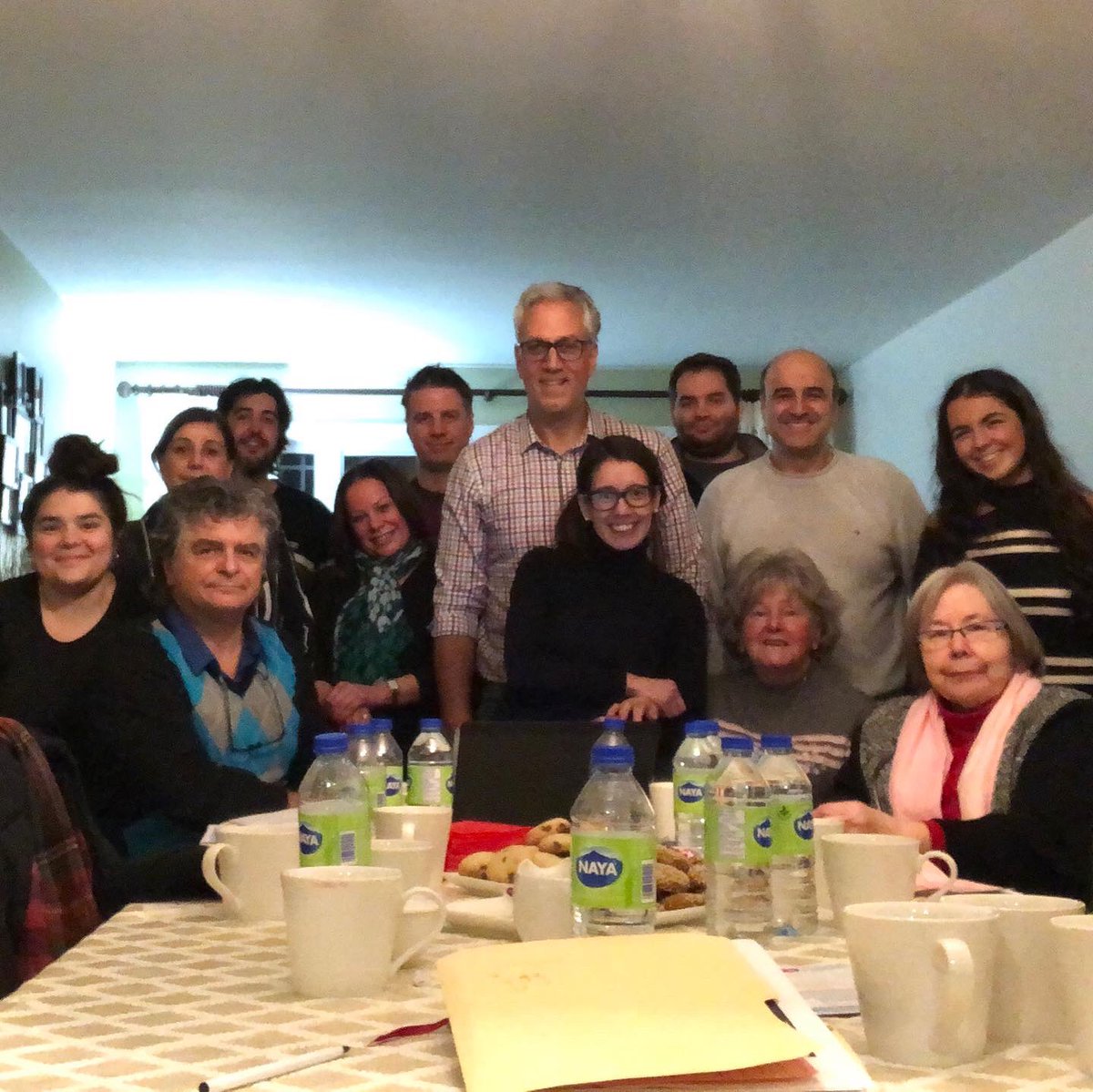 de_plq's tweet photo. Meetings are essential to our team’s success! We are organizing events to increase the # of members, strengthen our volunteer base and raise $. We'll be knocking on doors to ensure that we are listening to the needs of Chomedey. #liberal #chomedey #qlp #ourmission #meetings https://t.co/D0OaJrCLBp