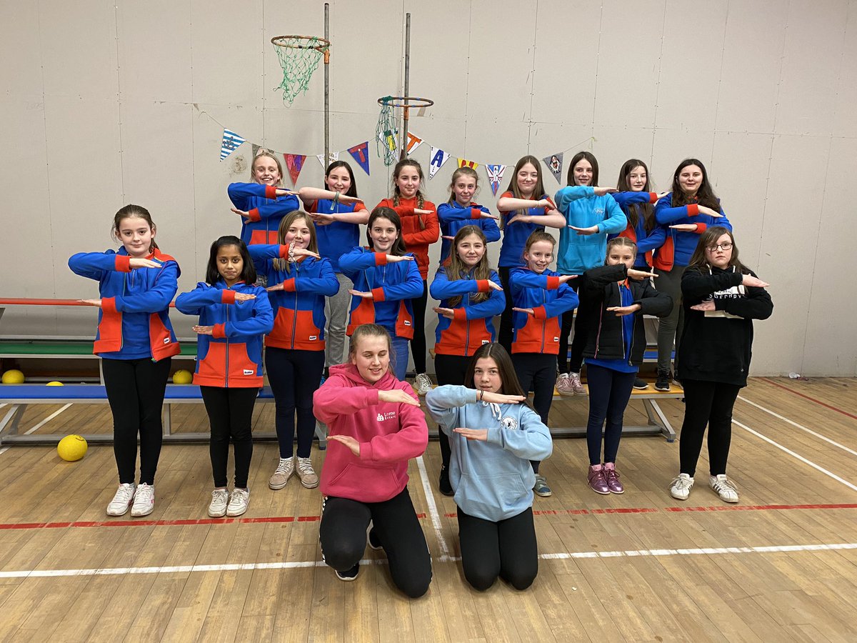 Celebrated International Women’s Day tonight. Learnt about inspirational women including <a href="/JRobinsonArtist/">Joanne Robinson</a> who came to visit us 🥰 #IWD2020 #EachforEqual <a href="/Girlguiding/">Girlguiding</a> <a href="/GirlguidingScot/">Girlguiding Scotland</a> <a href="/GGAyrshireSouth/">Girlguiding Ayrshire South County</a>