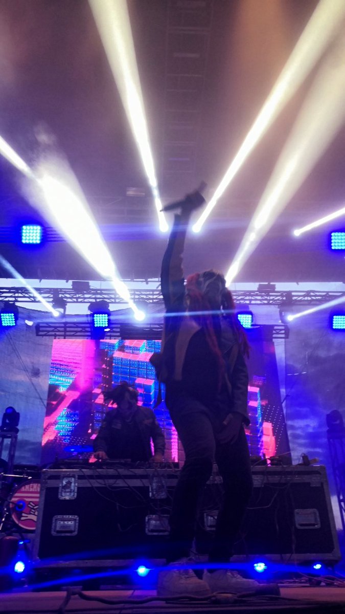 THOMPSONSECURIT's tweet photo. #thompsonsecurity en los #mejores #conciertos con #grandes #artistas #youtubers Unos de los #mejores del #EDCMexico @killtheclownsofficial y la #gran #influencer @dhasiawezka éxito total #takilhsukut en #Papantla #veracruz #xalapa #tuxpan #tuxpan #cordoba #rave #electronicmusic https://t.co/YWaRGcrn8h
