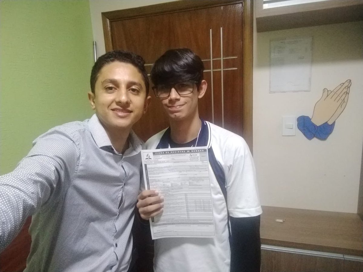 prguilhermemota's tweet photo. Olha aí...
Educação Adventista cumprindo a missão 🙏🏻
Alunos do Colégio Adventista da Cidade Nova com suas fichas de batismo preenchidas!
Parabéns Pr @madsonsants e Pr @Michel05768101 pelo lindo trabalho e foco missionário.
#ame
#AAmaR https://t.co/SEp1pDdzii