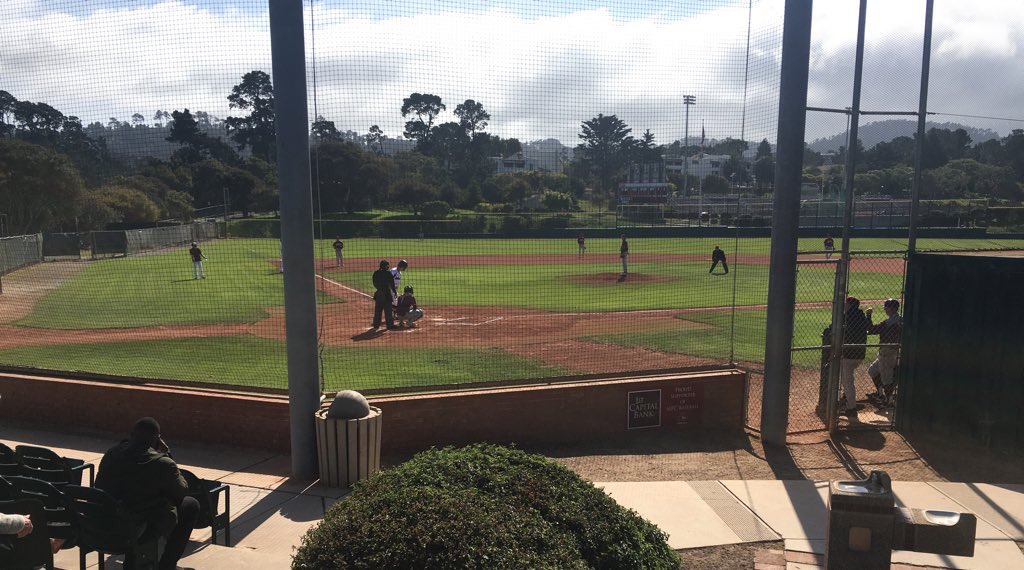 ronniepalmer33's tweet photo. #mpcbaseball is handling business in the bottom of the 1st!! πΊπβΎοΈ #beatHartnell https://t.co/AKVERhugve