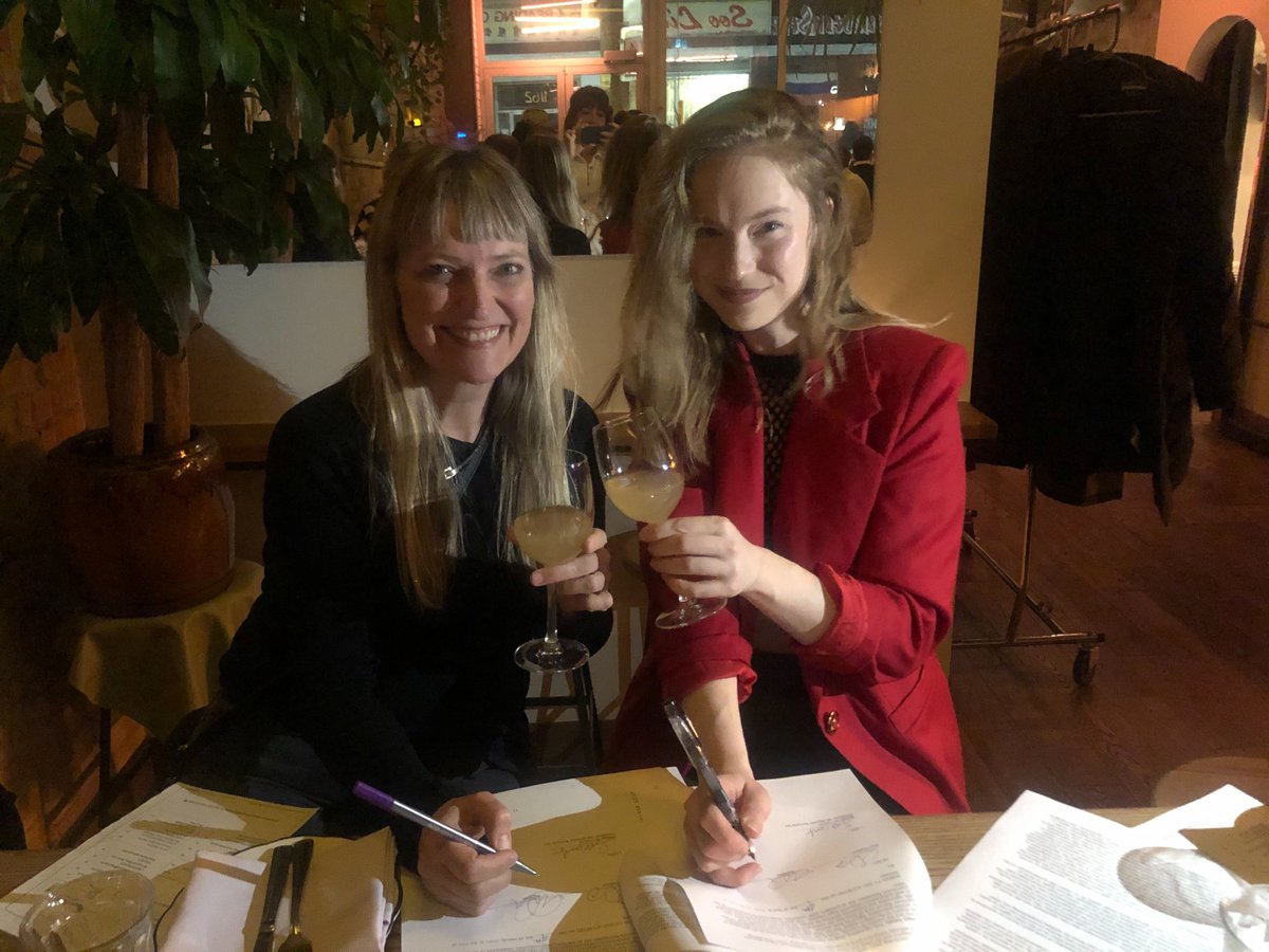 SixShooterR's tweet photo. We’ve been admiring @skyewallace for some time now. We love her clever lyrical quips, her razor sharp hooks and her fresh take on songwriting. We’re so excited to have sealed a deal with her at a dinner last night in Toronto. Welcome to Six Shooter, Skye! https://t.co/M7mFAjFQTA