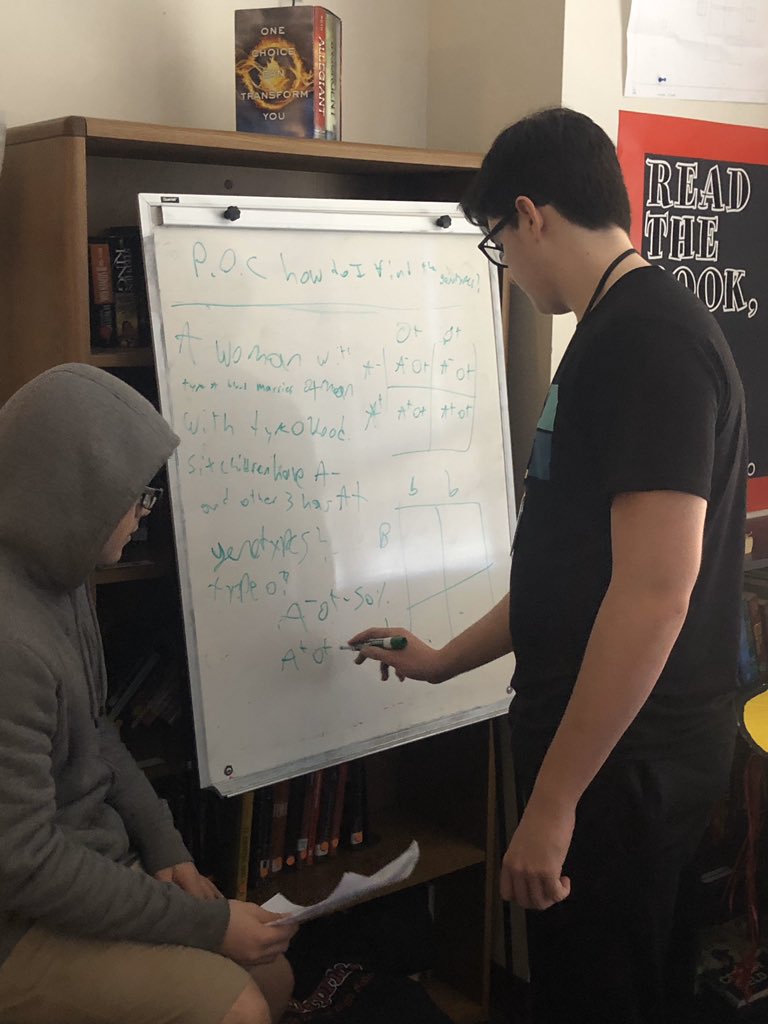 One student proudly left his tutorial group to help a student in another group with their Biology problem. I love when students feel empowered after helping one another! @CHPantherPride @gcisdAVID #WICOR