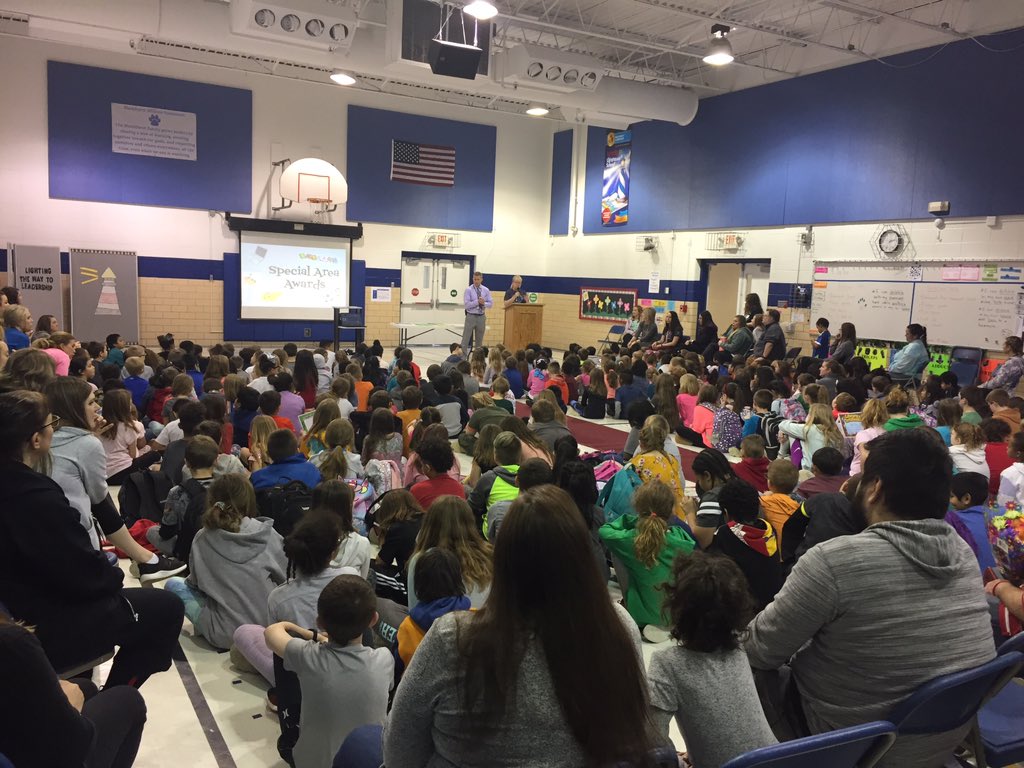 drsefrit's tweet photo. Go to catch some of the Awards Assembly @Blackhurst_Elem today! #SCSDrocks #GreatJobStudents @TheLeaderinMe https://t.co/odNZDMMRjw