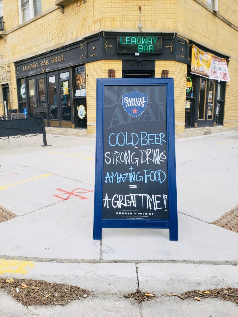 LeadwayTavern's tweet photo. #ThirstyThursday come on by!! Happy Hour Specials ‘til 7 P.M. &amp; Daily Specials continuing after, per usual!!🍻 😜

#LeadwayTavernAndLiquors #ChooseChicago #Thursday #ThursdayVibes #DrinkSpecials https://t.co/B1m1OeSTIx