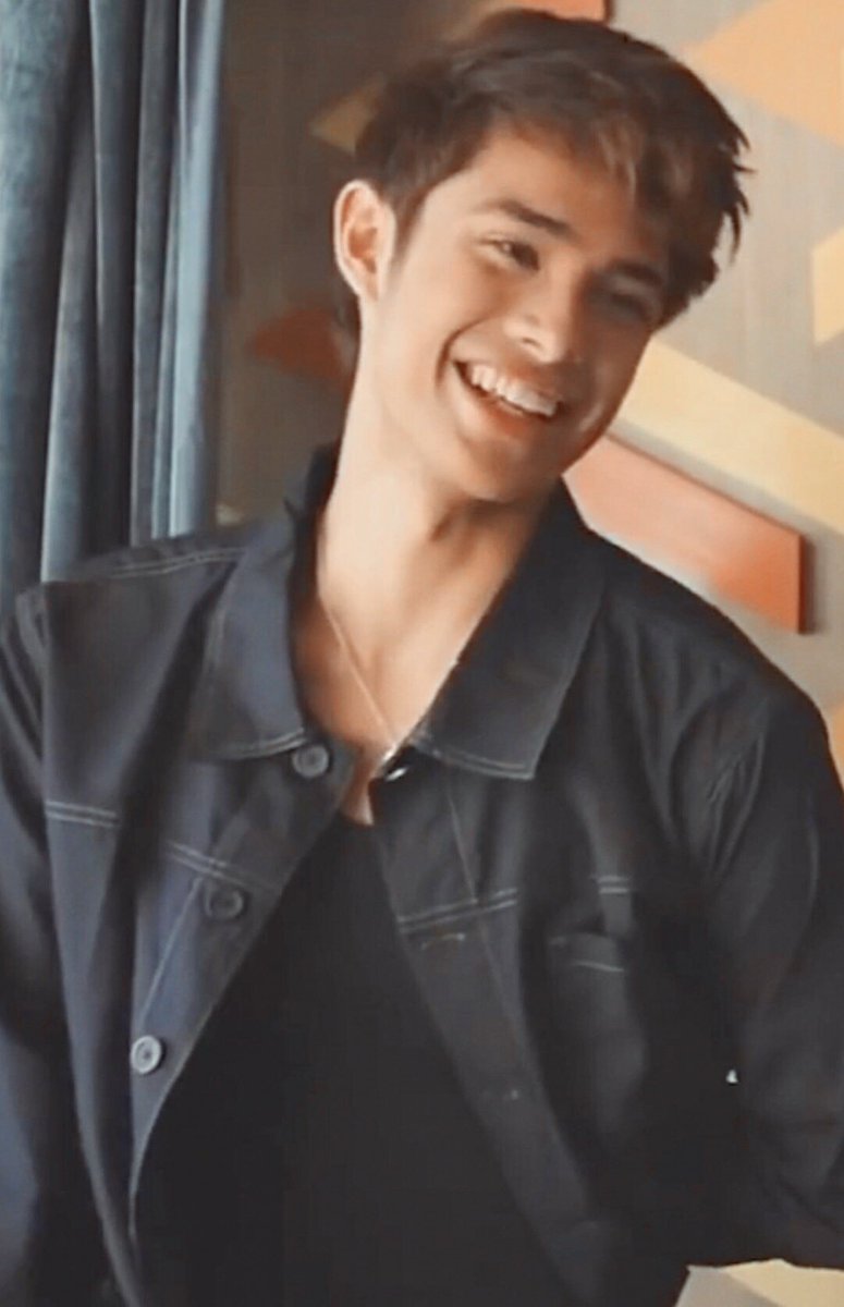 DONATORSPH's tweet photo. any angle of yours is just so perfect! i cannot. 🥺❤️ https://t.co/fIVZrBfbcr
