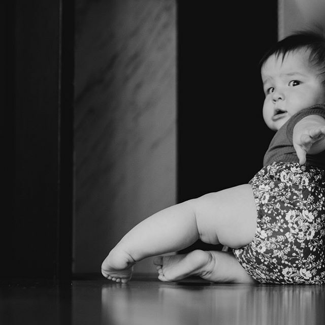 lissmitmir's tweet photo. The please help me look. .
.
.
.
#motherhood #sgmums #dailylifeathome #sgmummy #blackandwhitephotography #singaporebaby #jamiekay #girlsbloomers https://t.co/DQbBAqcqNG https://t.co/nmPH9shVVG