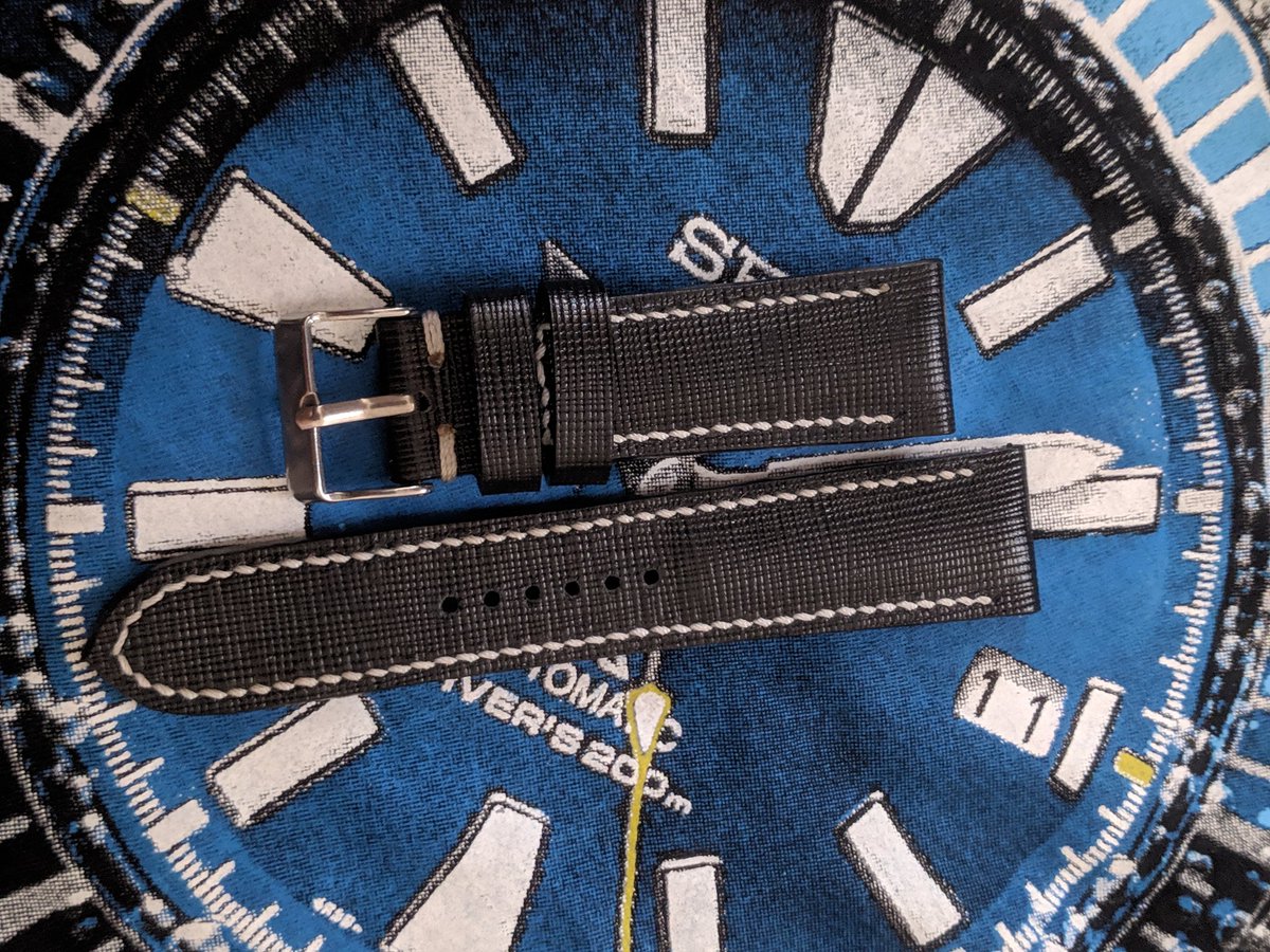 personashops's tweet photo. Bahan Black Saffiano
All Size Ready 10mm-30mm
Mau warna lain silahkan chat kami
Estimasi Pekerjaan 7hari kerja
WA 0878-78255035
#strap #straps #talijam #jam #jamtangan #watch #watchuseek #strapjam #rolex #seiko #citizen #panerai https://t.co/kY0auNXe8u