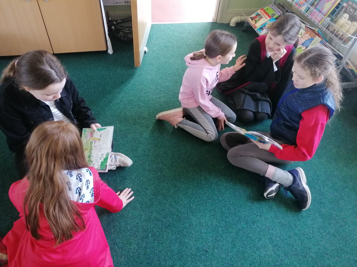 moyle_n's tweet photo. As Part of World Book Day 5th &amp; 6th class pupils read to Infants and 1st &amp; 2nd class. https://t.co/fOb7ErW5W0