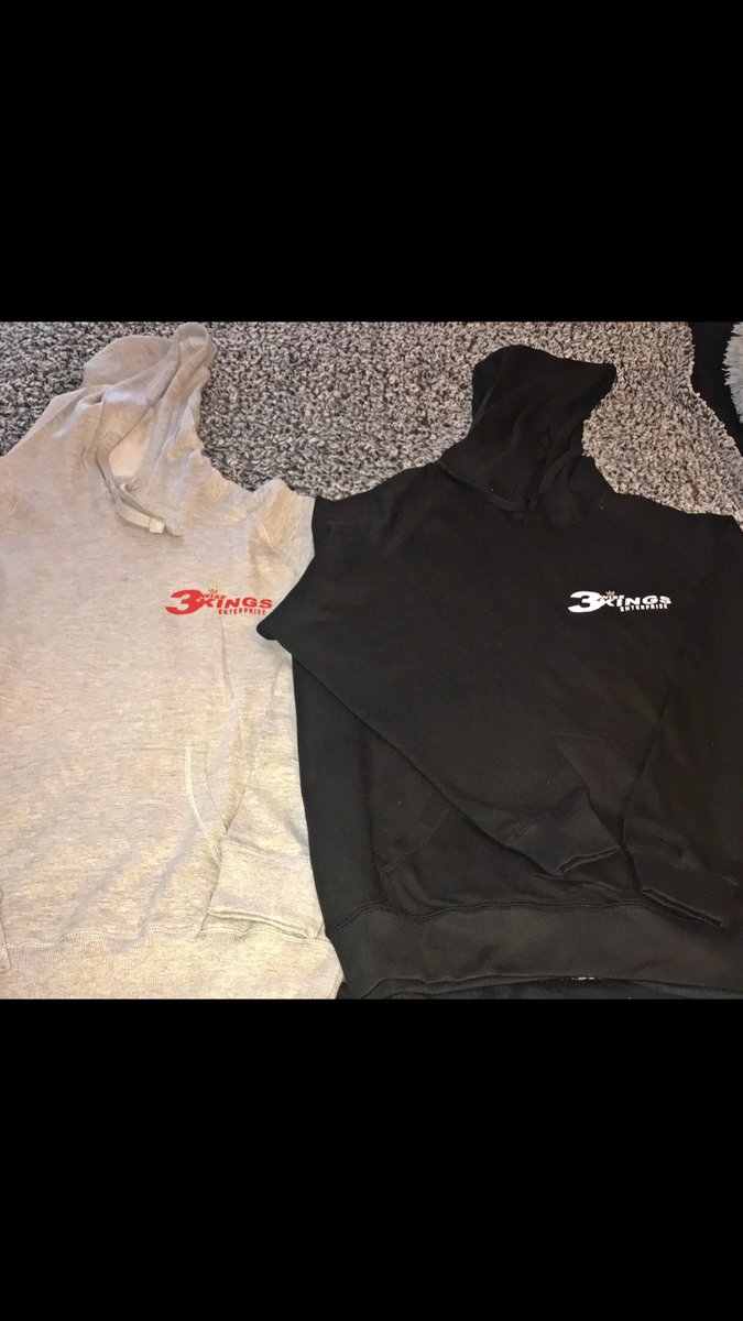 tez_stayfoolin's tweet photo. If Y’all Need Custom Shirts Made For Your Personal Business Or For A Special Occasion Hmu #FoolishInk🎨🤹🏽 https://t.co/nuLjalbmQw