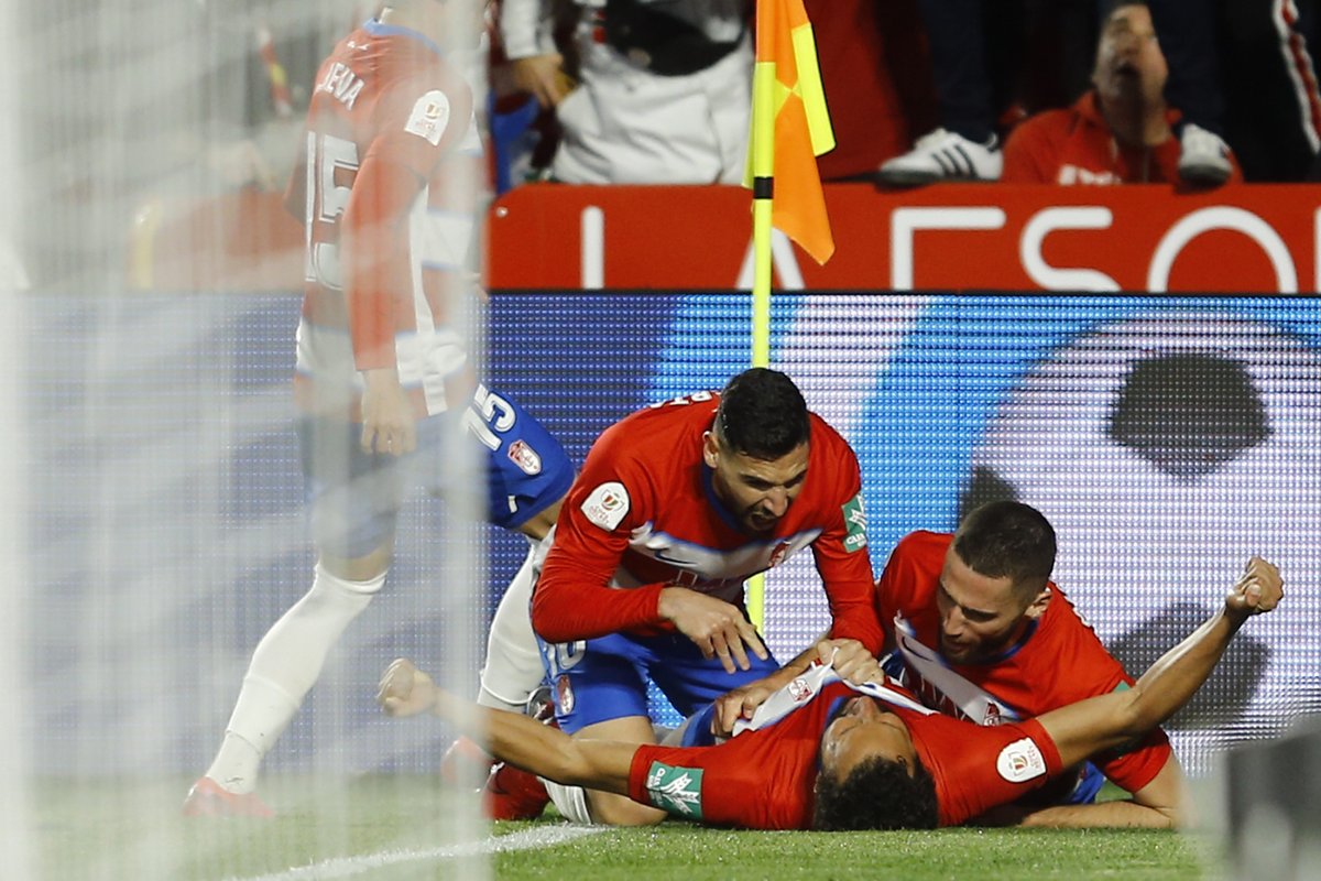 Es probable que esta noche nos cueste conciliar el sueño. 

Es seguro que jamás olvidaremos lo que hemos vivido. 

📷 granadacf.es/noticia/el-gra…

#ConFuerzayConValor #Granada #GranadaAthletic