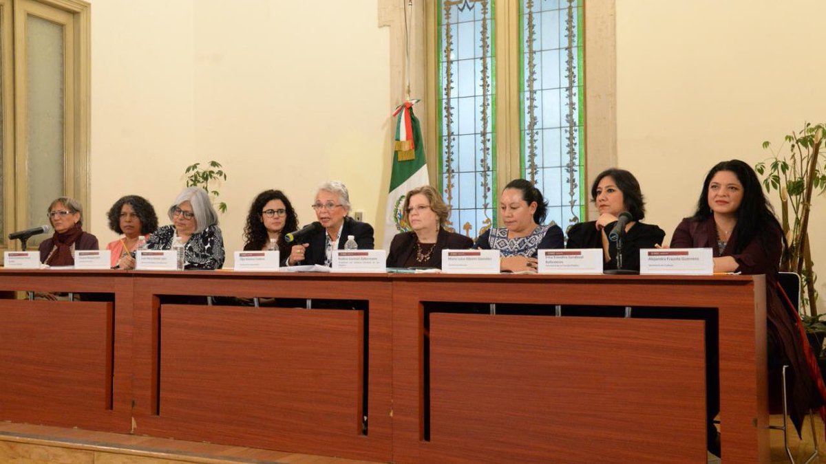 M_OlgaSCordero's tweet photo. Sí, las mujeres están muy enojadas, pero no con el gobierno, sino con el sistema patriarcal que origina las violencias que sufren en su familia, en sus centros de trabajo, en el ámbito privado y en muchos aspectos de sus vidas. (1/2) https://t.co/ZXxl6uH76C
