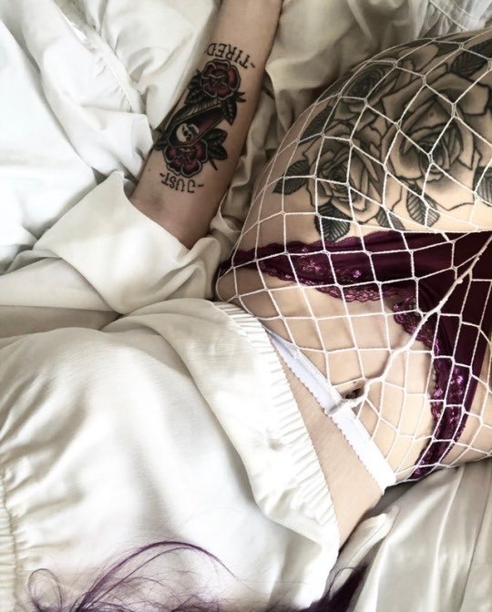 ⠀⠀⠀⠀⠀⠀⠀⠀⠀⠀⠀ ⠀⠀⠀⠀⠀⠀⠀⠀⠀⠀⠀ ⠀⠀⠀⠀⠀⠀⠀⠀⠀⠀⠀ 
⠀⠀⠀𝐒𝐇𝐄 𝐂𝐑𝐀𝐕𝐄𝐒 𝐀𝐓𝐓𝐄𝐍𝐓𝐈𝐎𝐍. ⠀⠀⠀⠀⠀⠀⠀⠀⠀⠀⠀ ⠀⠀⠀⠀⠀⠀⠀⠀⠀⠀⠀ ⠀⠀⠀⠀⠀⠀⠀⠀⠀⠀⠀