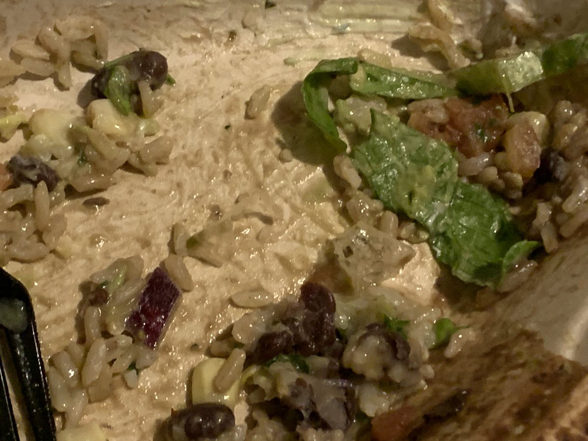 ChipotleHorror's tweet image. My girlfriend just choked on not ONE, but TWO, huge pieces of PLASTIC that she found in her rice bowl. She's fine now, just very grossed out. Our relationship with @ChipotleTweets isn't fine now though🤚🏼