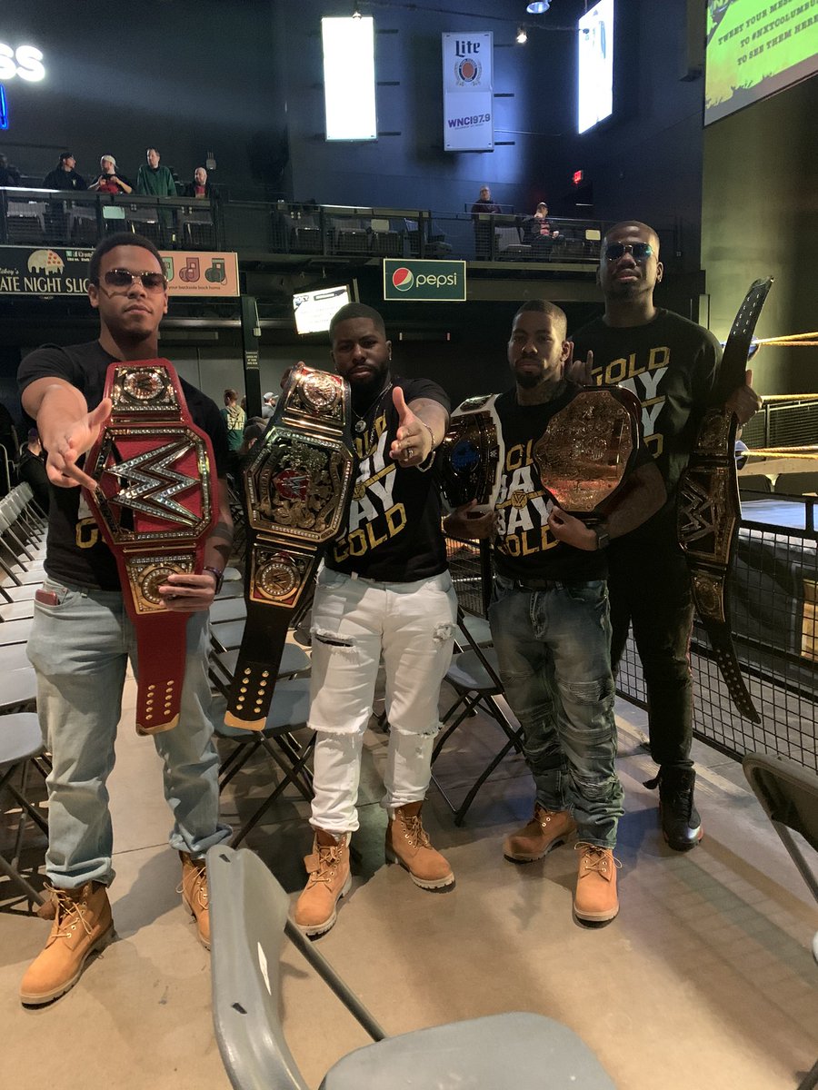 KnightKristofer's tweet image. WHO WANT THE SMOKE??!!?? #NXTCOLUMBUS
