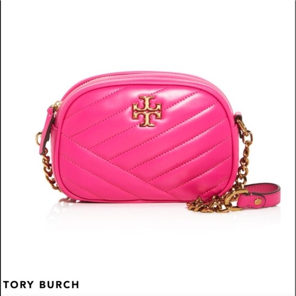 patilu58's tweet photo. So good I had to share! Check out all the items I'm loving on @Poshmarkapp from @rockkuntz #poshmark #fashion #style #shopmycloset #toryburch #othersfollow #levis: https://t.co/jOUbDV2pYC https://t.co/7UtyErSYVk
