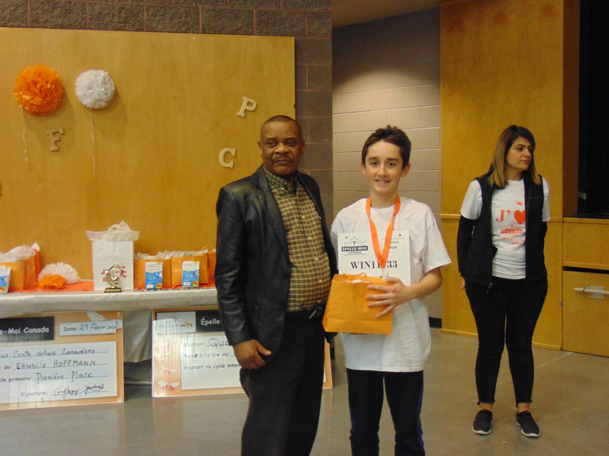 placedupartage's tweet photo. Remise de prix: 
Épelle-Moi Canada est un nouveau programme éducationnel visant la promotion du français chez les jeunes de 6 à 14 ans
Place du Partage félicite tous les lauréats et tous les finalistes. https://t.co/E01ST1Z0HI